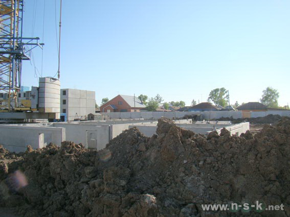 Забалуева, 33 фото динамика строительства 2 кв 2010